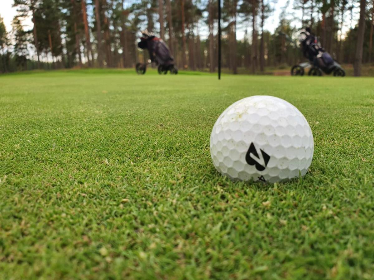 Apartamento Uusi Lomahuoneisto Golf Hiekkasaerkaet Kalajoki Exterior foto